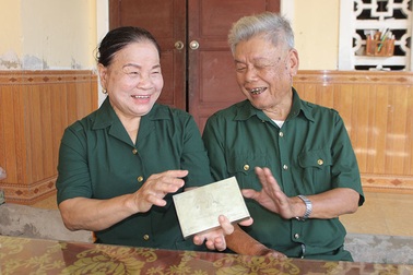 Đám cưới đơn sơ nơi tuyến lửa Trường Sơn