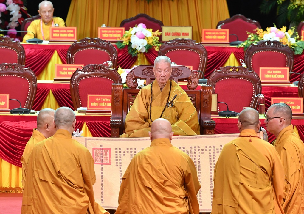 Suy tôn Trưởng lão Hòa thượng Thích Trí Quảng lên ngôi vị Pháp chủ - 1