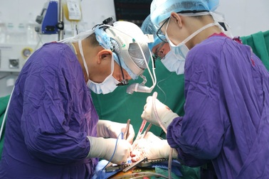 Việt Nam thực hiện 11 ca ghép phổi