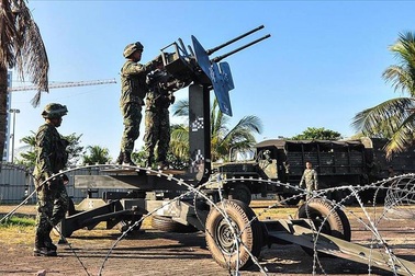 Philippines triển khai trực thăng chiến đấu, súng phòng không bảo vệ APEC