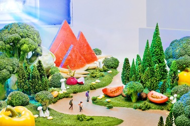 Khám phá ngay Châu Âu tí hon “đốn tim” nhà văn Nguyễn Ngọc Thạch