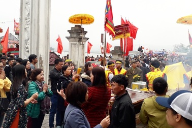 Đền Cờn và tục thờ Tứ vị Thánh nương