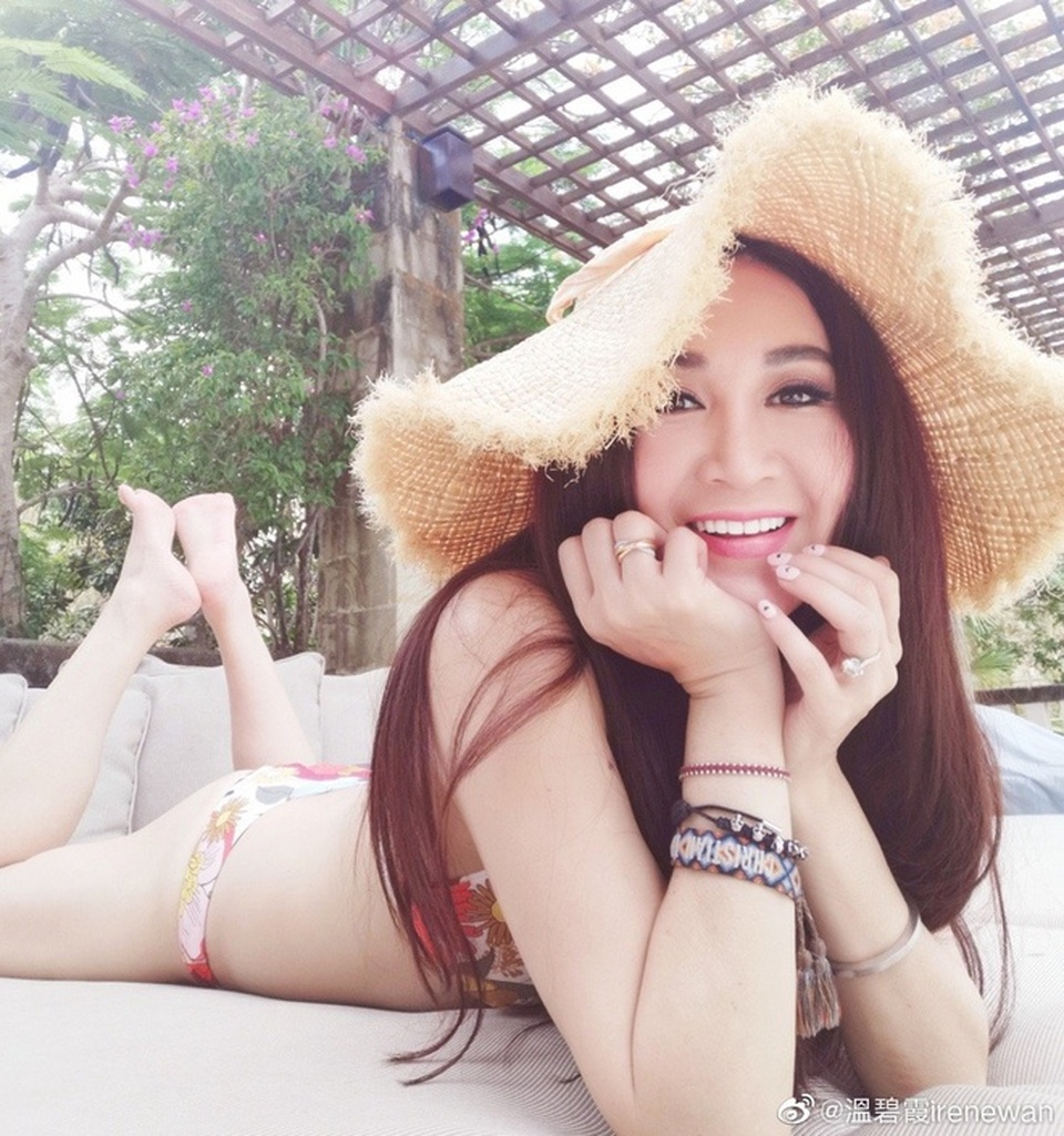 54 tuổi, “Phan Kim Liên” Ôn Bích Hà “mãi mãi tuổi 20” - 8 54 tuổi, “Phan Kim Liên” Ôn Bích Hà “mãi mãi tuổi 20” - 8