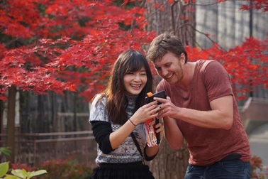 Lan Phương xinh đẹp “hẹn hò” hotboy Linh Sơn tại Nhật Bản