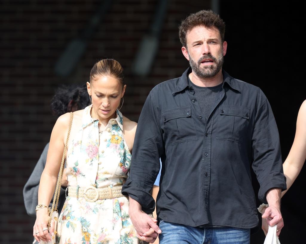 View - "Vén màn" cuộc hôn nhân 2 năm ngắn ngủi của Jennifer Lopez và Ben Affleck | Báo Dân trí