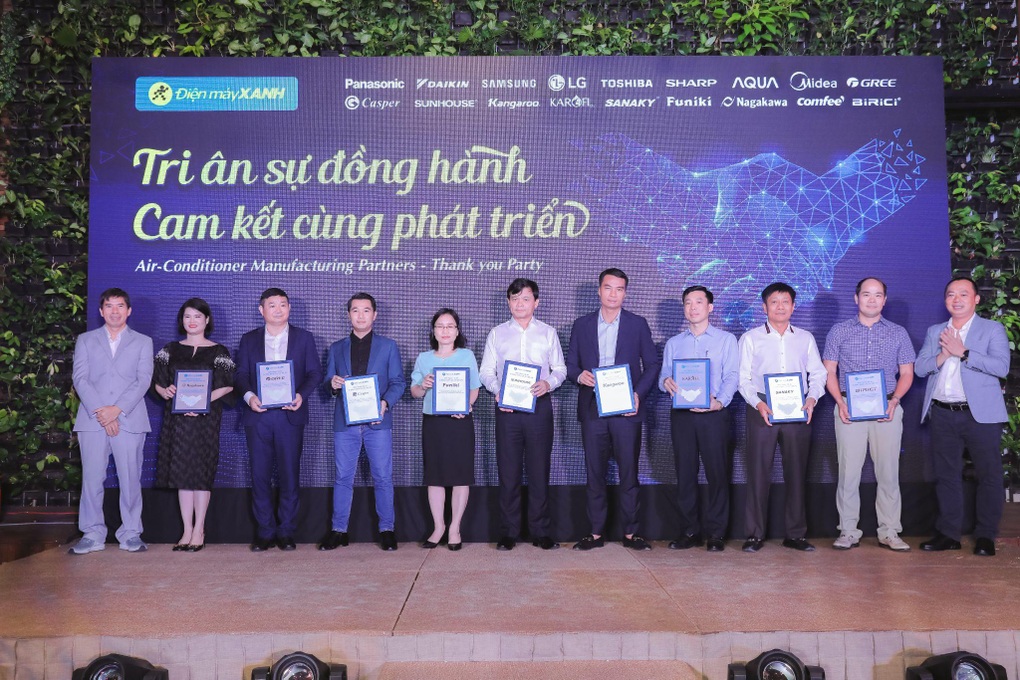 Điện máy Xanh cùng 20 đối tác mở chiến dịch bán máy lạnh giá rẻ - 3 Điện máy Xanh cùng 20 đối tác mở chiến dịch bán máy lạnh giá rẻ - 3