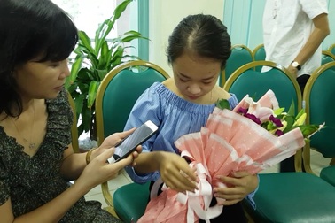 Bệnh nhân vụ chạy thận thương xót cán bộ y tế ở Hoà Bình