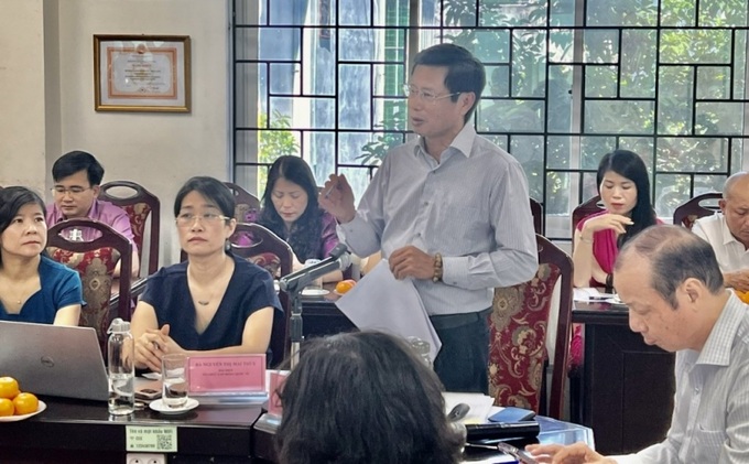 Ông Nguyễn Gia Liêm, Phó Cục trưởng Cục Quản lý lao động ngoài nước chia sẻ thông tin tại Hội thảo