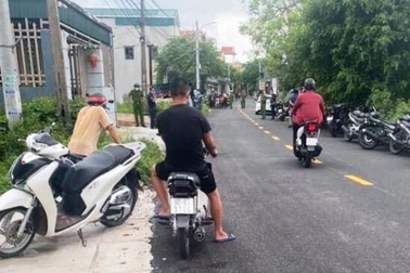 Cầm dao chém chết người vì mâu thuẫn