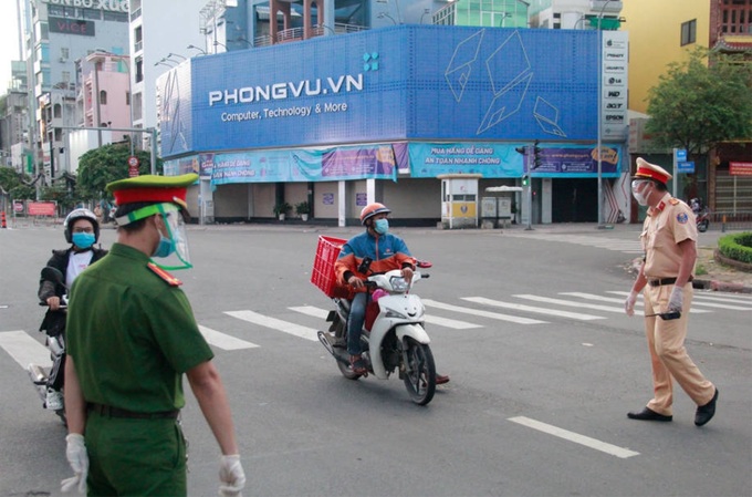 Dành sự quan tâm cho &quot;người ở lại&quot; - Ảnh 1.