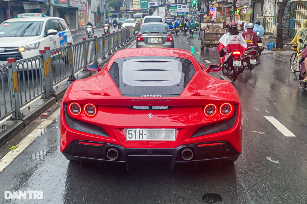 Cường Đô la bán Ferrari F8 cho bạn sau khi mua Honda Civic Type R - 3 Cường Đô la bán Ferrari F8 cho bạn sau khi mua Honda Civic Type R - 3