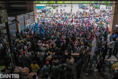 TPHCM: 46.700 người khỏi Covid-19 xuất viện, kiểm soát ổ dịch chợ Bình Điền