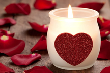 Chồng tài xế mỗi tháng chỉ về nhà hai lần, vợ cô đơn phải lòng trai trẻ