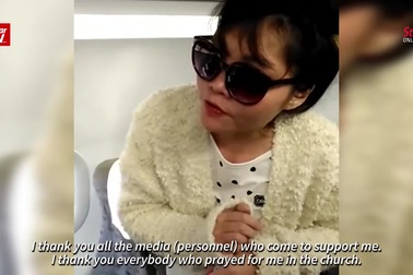 Hình ảnh đầu tiên của Đoàn Thị Hương trên chuyến bay về Việt Nam