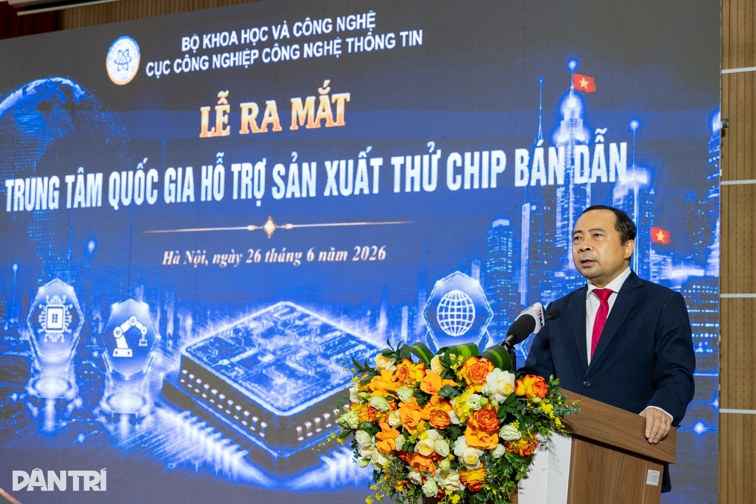 Historic opportunity for Vietnam to master the core "technology DNA" for the future - 7