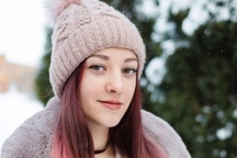 Mắc "chứng mù mặt", cô gái không thể nhận ra khuôn mặt của chính mình