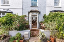 Nhà diện tích nhỏ nhưng có giá hơn 18 tỷ đồng nhờ thiết kế thông minh