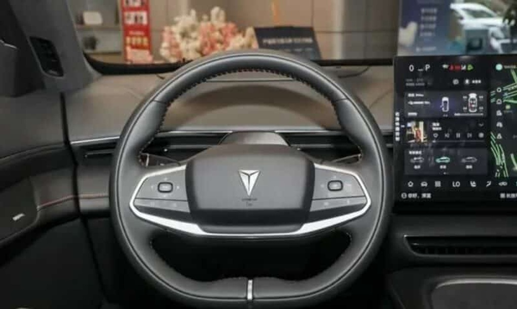 Diện kiến mẫu xe được mệnh danh là Lamborghini Urus của Trung Quốc - 7