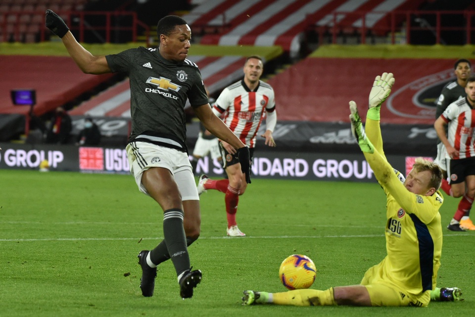 Những khoảnh khắc Man Utd vượt ải Bramall Lane thành công - 11