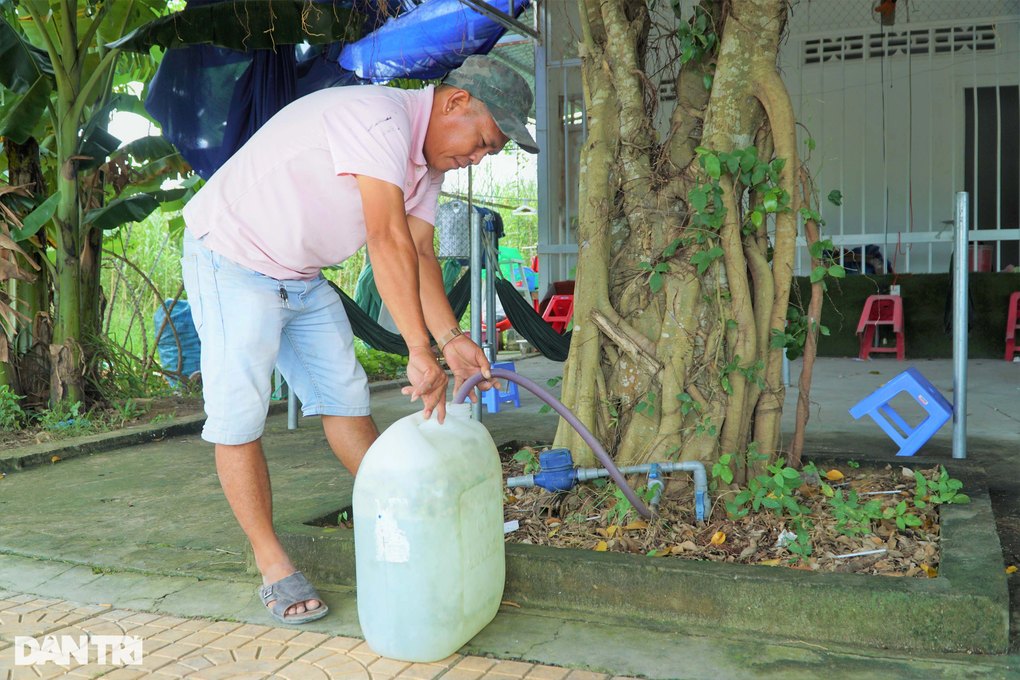 Hàng chục hộ dân sống mòn mỏi ở khu tái định cư 6 không giữa thành phố - 3 Hàng chục hộ dân sống mòn mỏi ở khu tái định cư 6 không giữa thành phố - 3