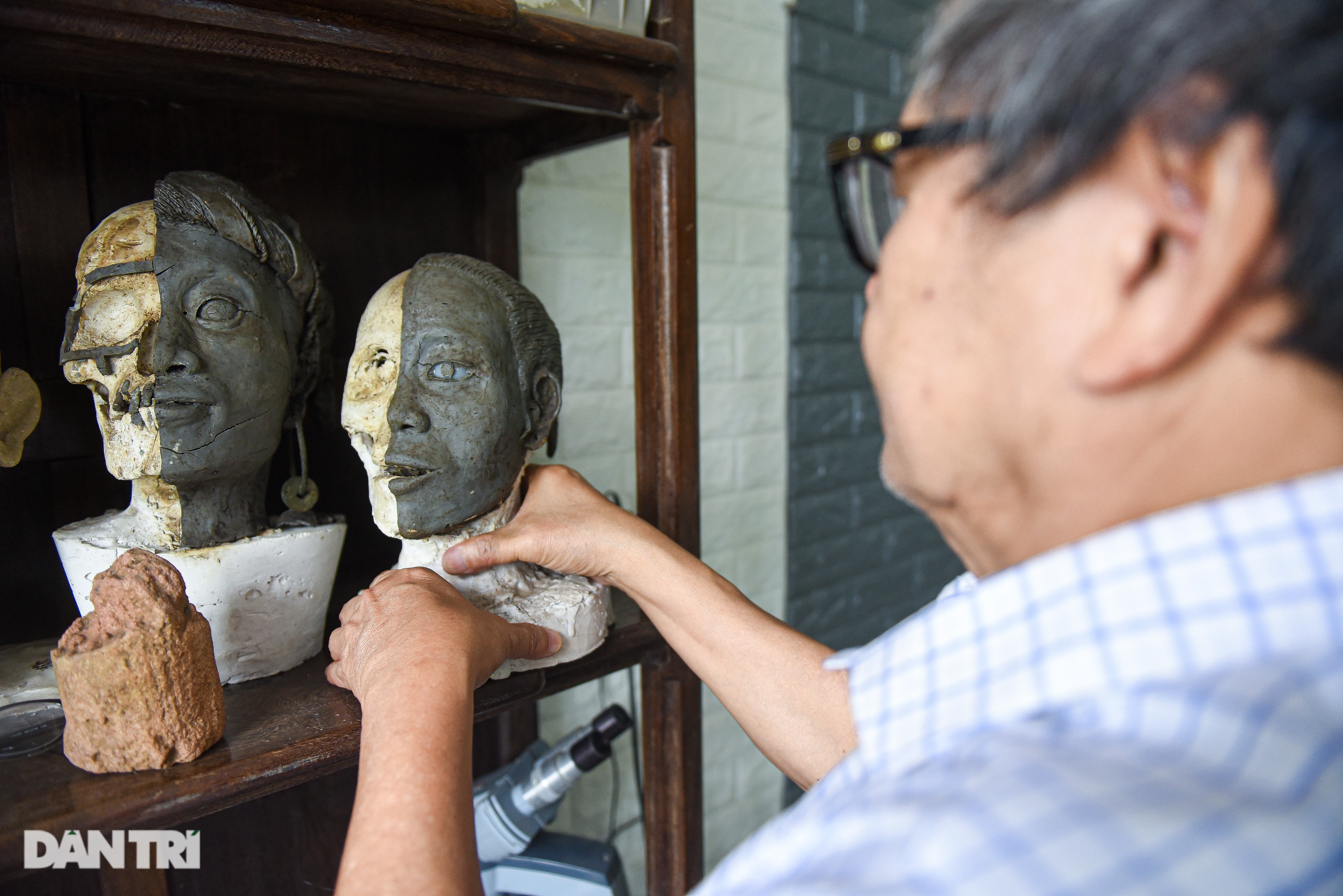 Hé lộ bất ngờ việc phục dựng chân dung cô gái người Việt cách đây 2000 năm - 10 Hé lộ bất ngờ việc phục dựng chân dung cô gái người Việt cách đây 2000 năm - 10