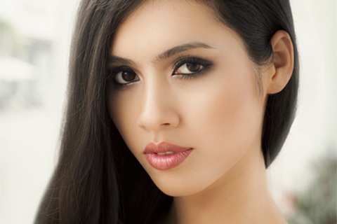 Á hậu Hoàng My: “Tôi vui mừng đến nghẹt thở”