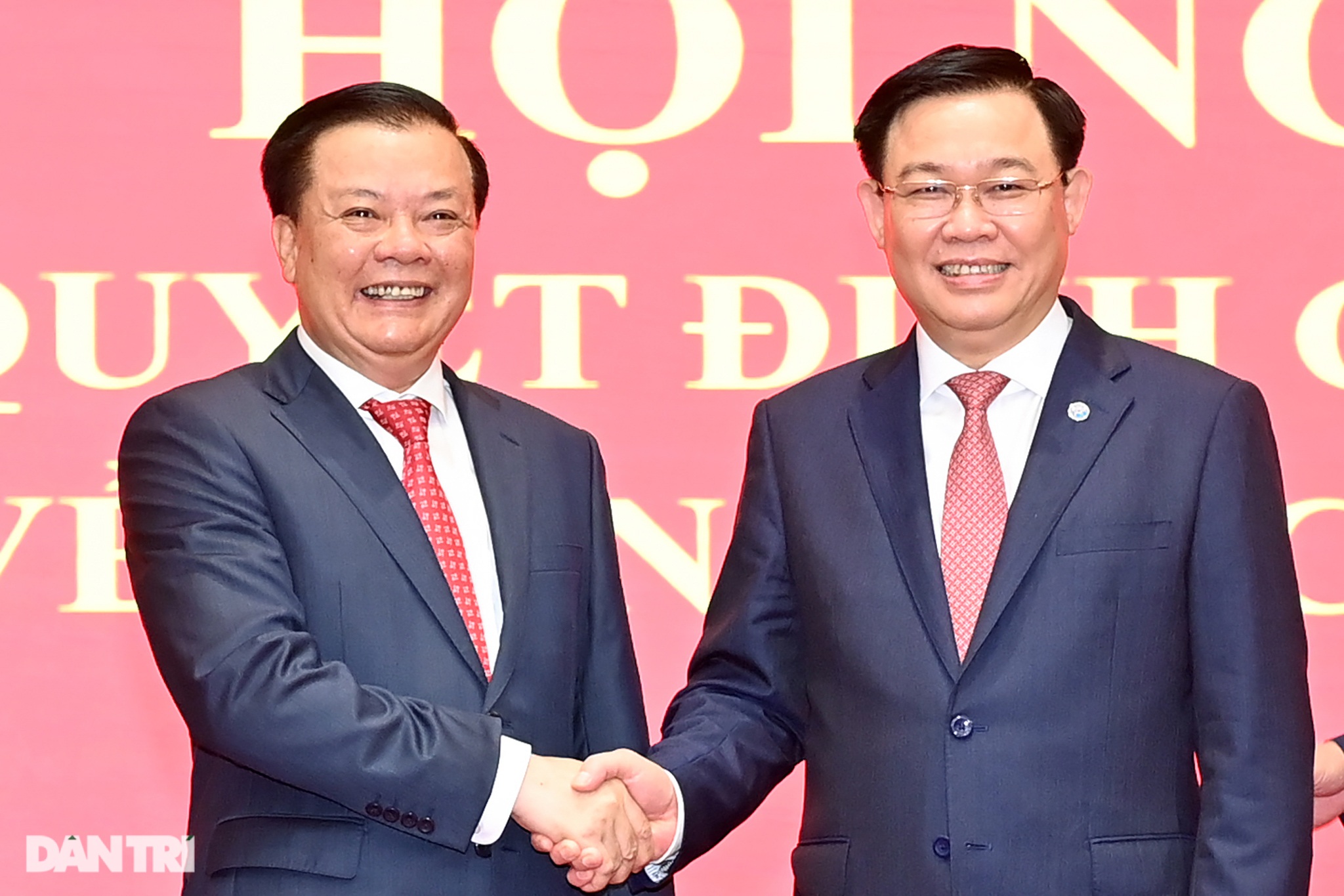 Lễ nhậm chức Bí thư Thành ủy Hà Nội của ông Đinh Tiến Dũng - 14 Lễ nhậm chức Bí thư Thành ủy Hà Nội của ông Đinh Tiến Dũng - 14
