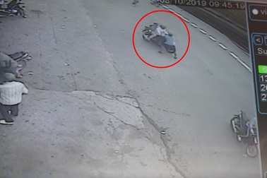 Ngăn cản cướp bỏ chạy, thanh niên bị đâm thủng phổi