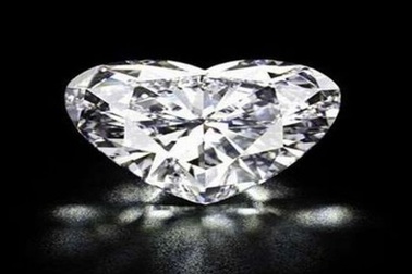 Chiêm ngưỡng những món trang sức đắt giá nhất thế giới 