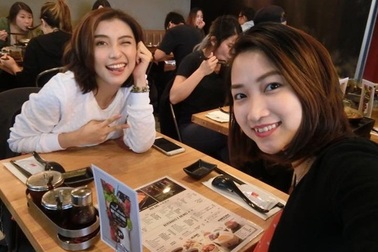 Tiêu Châu Như Quỳnh hội ngộ vợ 9X của Lam Trường trên đất Mỹ