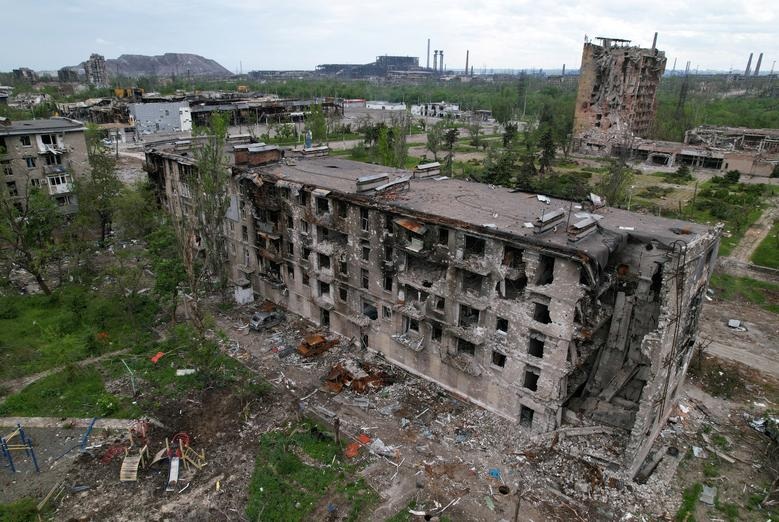 Ukraine tan hoang sau 3 tháng xung đột nhìn từ trên cao - 10 Ukraine tan hoang sau 3 tháng xung đột nhìn từ trên cao - 10
