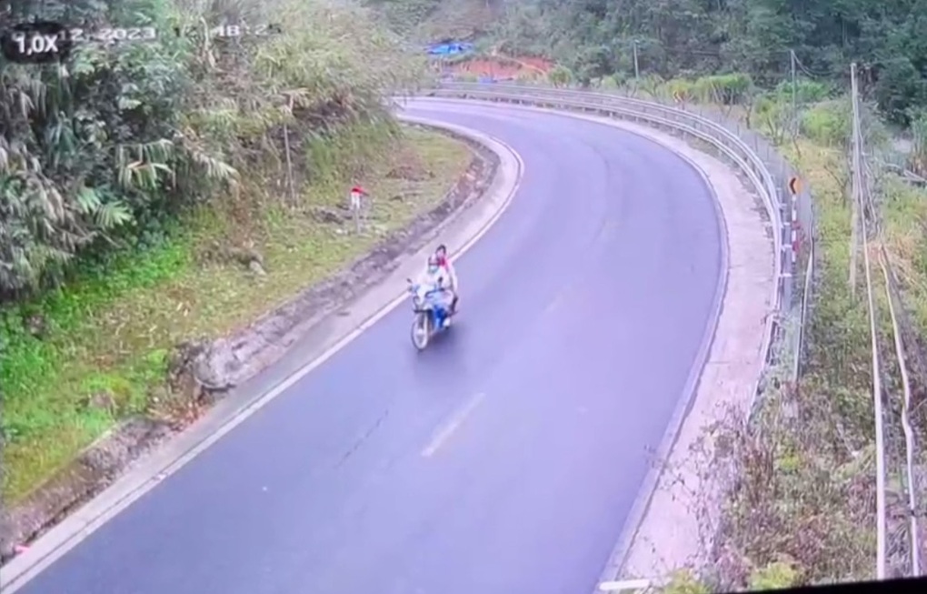 Cho người lạ đi nhờ xe, một phụ nữ bị giết thương tâm - 2 Cho người lạ đi nhờ xe, một phụ nữ bị giết thương tâm - 2