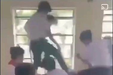 Công an chỉ đạo khẩn trương làm rõ vụ nam sinh lớp 8 bị đánh hội đồng