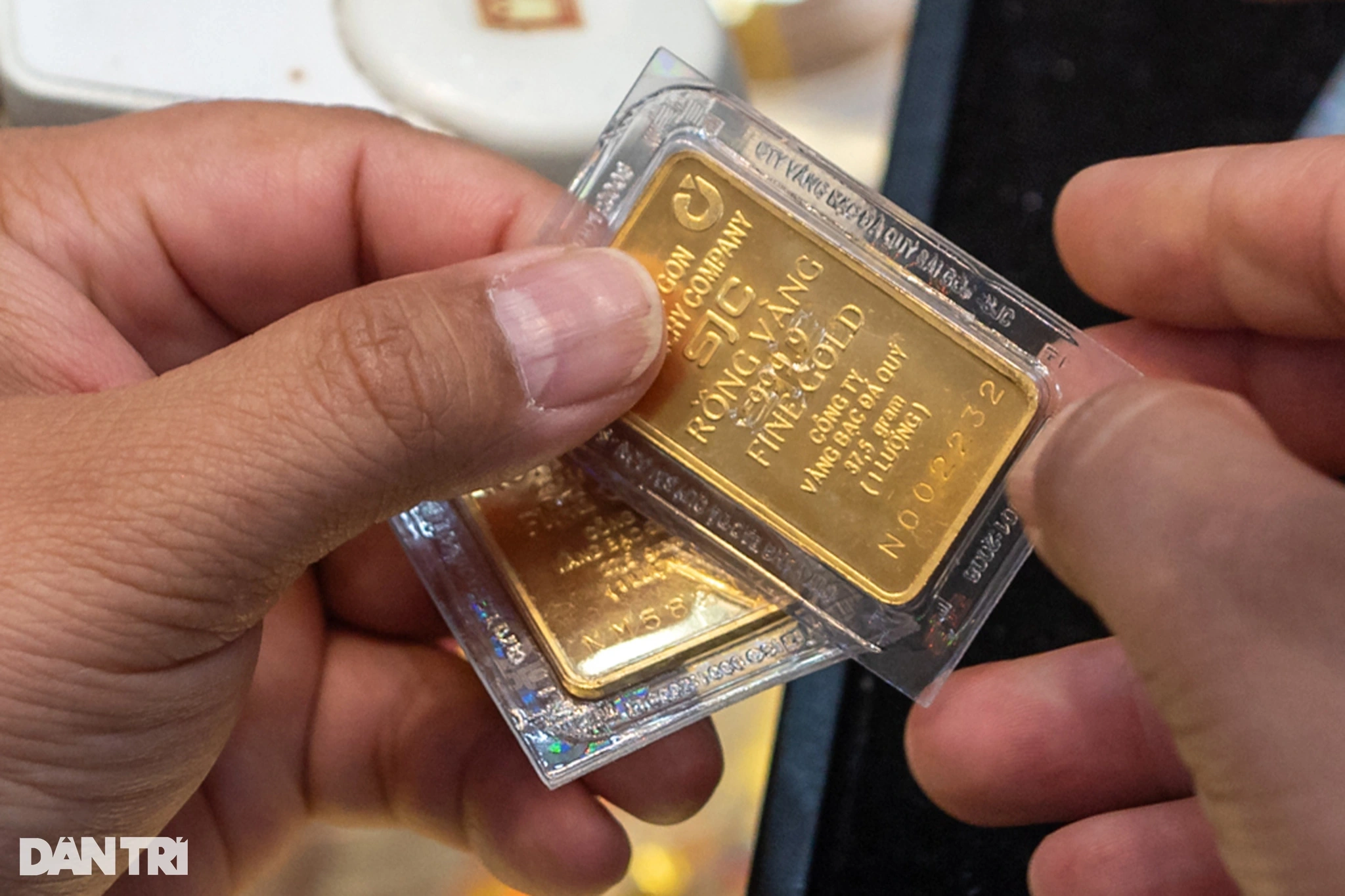 Vàng miếng tiếp tục lập đỉnh kỷ lục mới 85,5 triệu đồng/lượng - 1