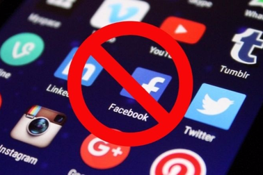 Người trẻ bảo vệ bản thân trên mạng xã hội như thế nào?