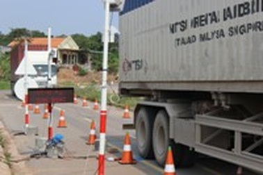 Hai đối tượng lạ mặt đâm tê liệt trạm cân ở Quảng Trị