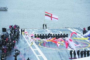 Lễ thượng cờ Ấn Độ trên tàu sân bay 2,3 tỷ USD 