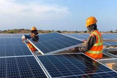 Đề xuất thêm quy định lắp điện mặt trời mái nhà không đăng ký là vi phạm