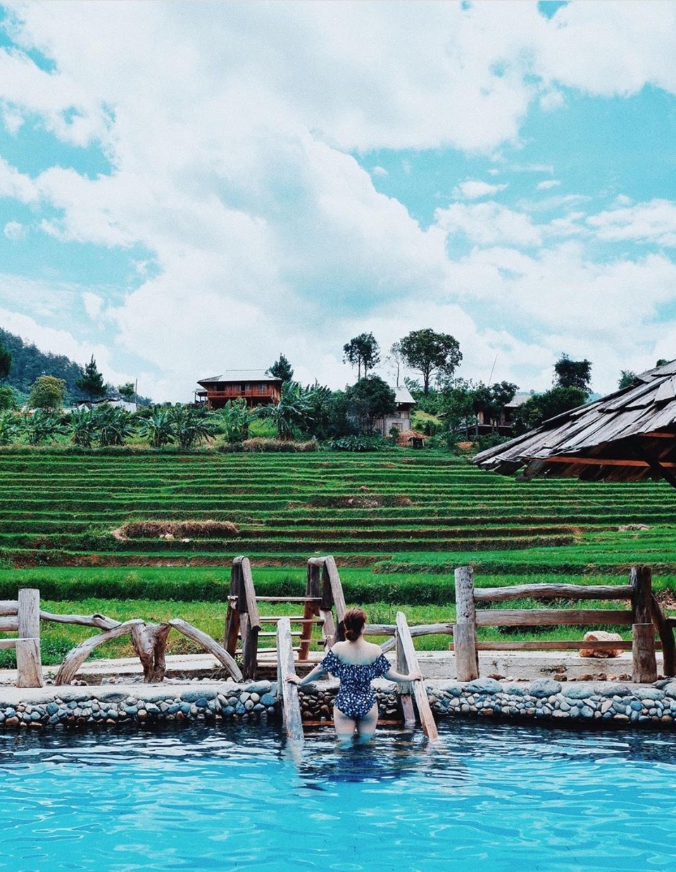 “Mê mẩn” suối khoáng nóng được ví như “tiểu Bali” trên đất Yên Bái - 5 “Mê mẩn” suối khoáng nóng được ví như “tiểu Bali” trên đất Yên Bái - 5