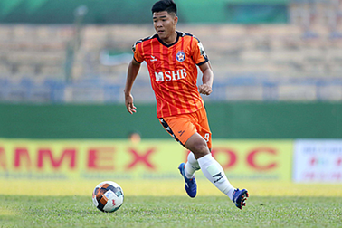 Đức Chinh ghi bàn, HLV Huỳnh Đức vẫn chưa hài lòng