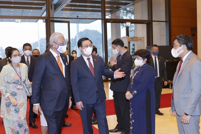 Chủ tịch Quốc hội tiếp Thủ tướng Malaysia Dato’ Sri Ismail Sabri bin Yaakob chào xã giao nhân dịp thăm chính thức Việt Nam