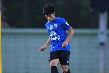 “Sao trẻ” tuyển Thái Lan biết ơn huấn luyện viên Akira Nishino