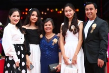 Con gái Quyền Linh cao vượt ba, càng lớn càng xinh đẹp