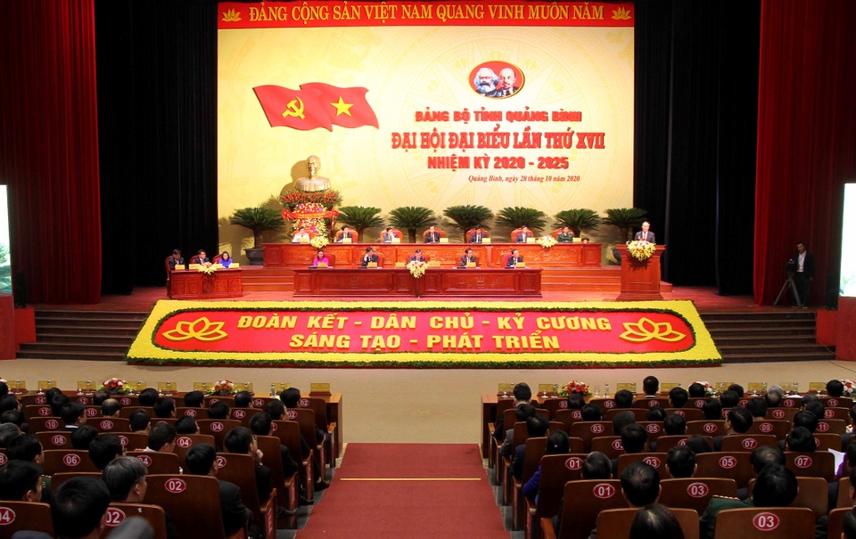 Ông Vũ Đại Thắng tái đắc cử Bí thư Tỉnh uỷ Quảng Bình - 1 Ông Vũ Đại Thắng tái đắc cử Bí thư Tỉnh uỷ Quảng Bình - 1