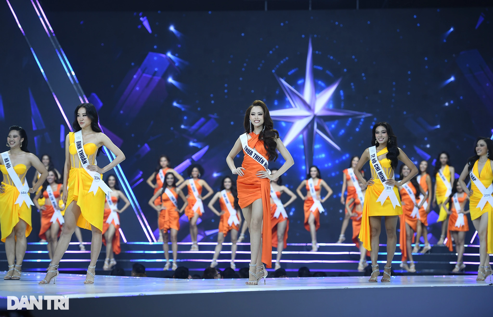 Ngắm top 41 thí sinh Hoa hậu Hoàn vũ Việt Nam lúc kín đáo, khi hở bạo - 4 Ngắm top 41 thí sinh Hoa hậu Hoàn vũ Việt Nam lúc kín đáo, khi hở bạo - 4