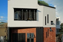 Ngôi nhà Đà Nẵng xây trên đất méo nhưng "đẹp không góc chết" nhờ thiết kế lạ