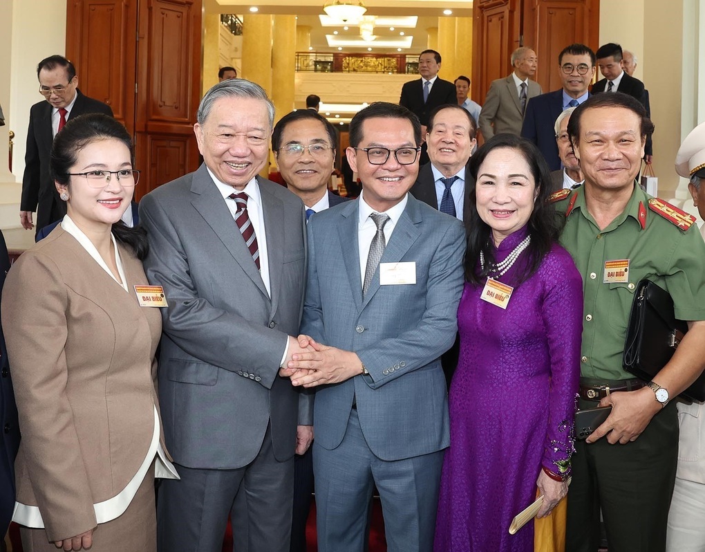 Tổng Bí thư: “Sự trung thực, tử tế là tấm khiên bảo vệ chân lý - 3 Tổng Bí thư: “Sự trung thực, tử tế là tấm khiên bảo vệ chân lý - 3