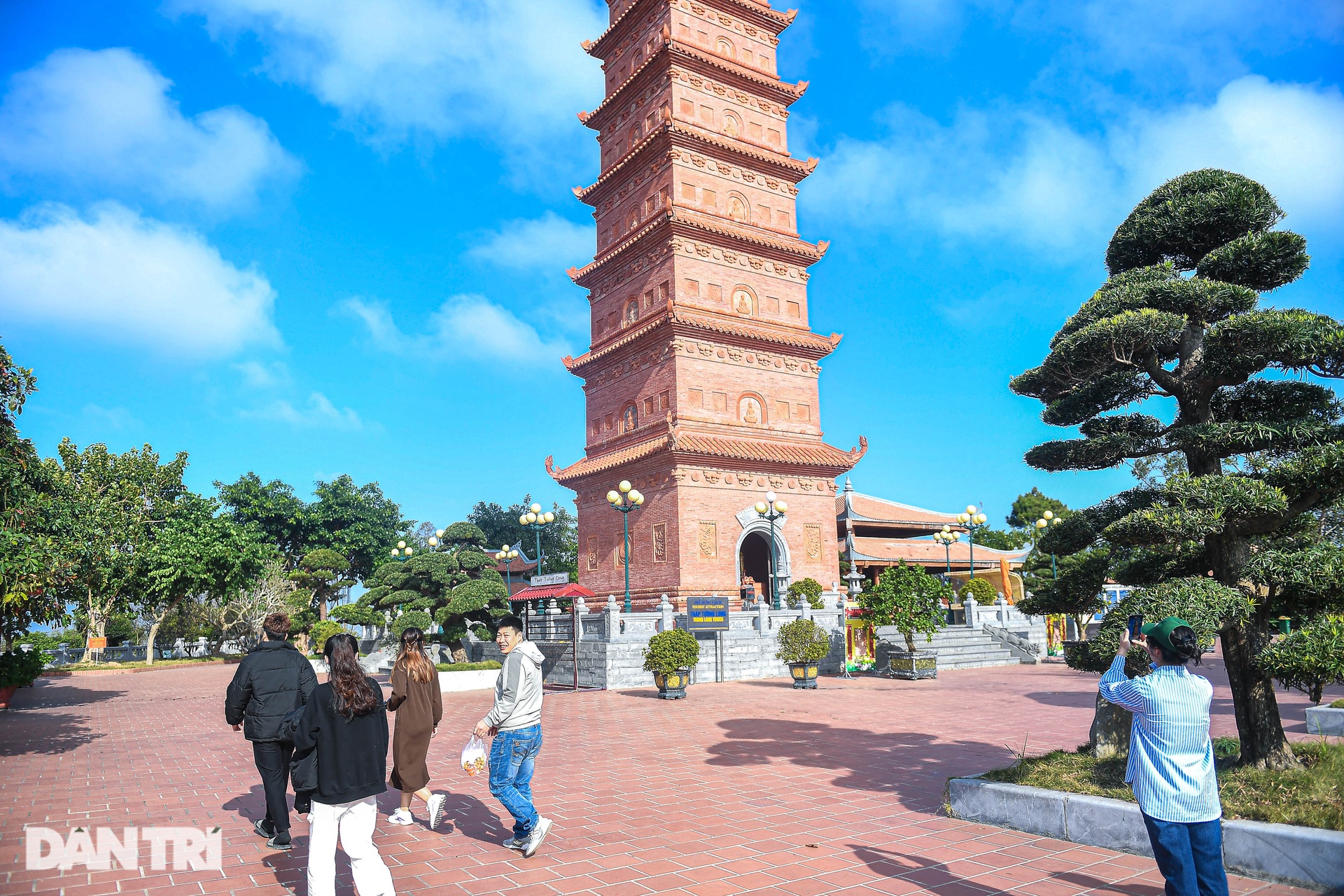 The first famous landmark tower with 9 floors in Hai Phong - 15