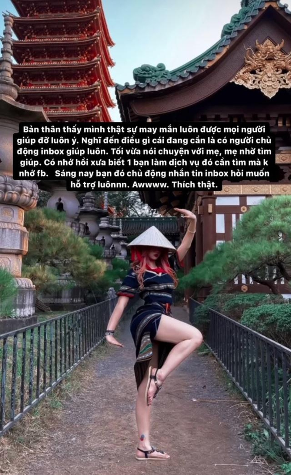 Bức xúc hiện tượng bạn trẻ khoe thân, ăn mặc phản cảm nơi công cộng - 2 Bức xúc hiện tượng bạn trẻ khoe thân, ăn mặc phản cảm nơi công cộng - 2