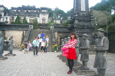 6,5 vạn du khách đến tham quan di tích Huế trong Tết